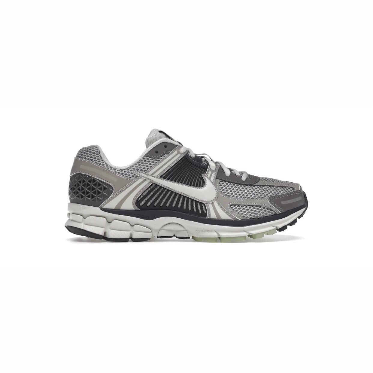 NIKE ZOOM VOMERO 5 COBBLESTONE FLAT PEWTER ( W )