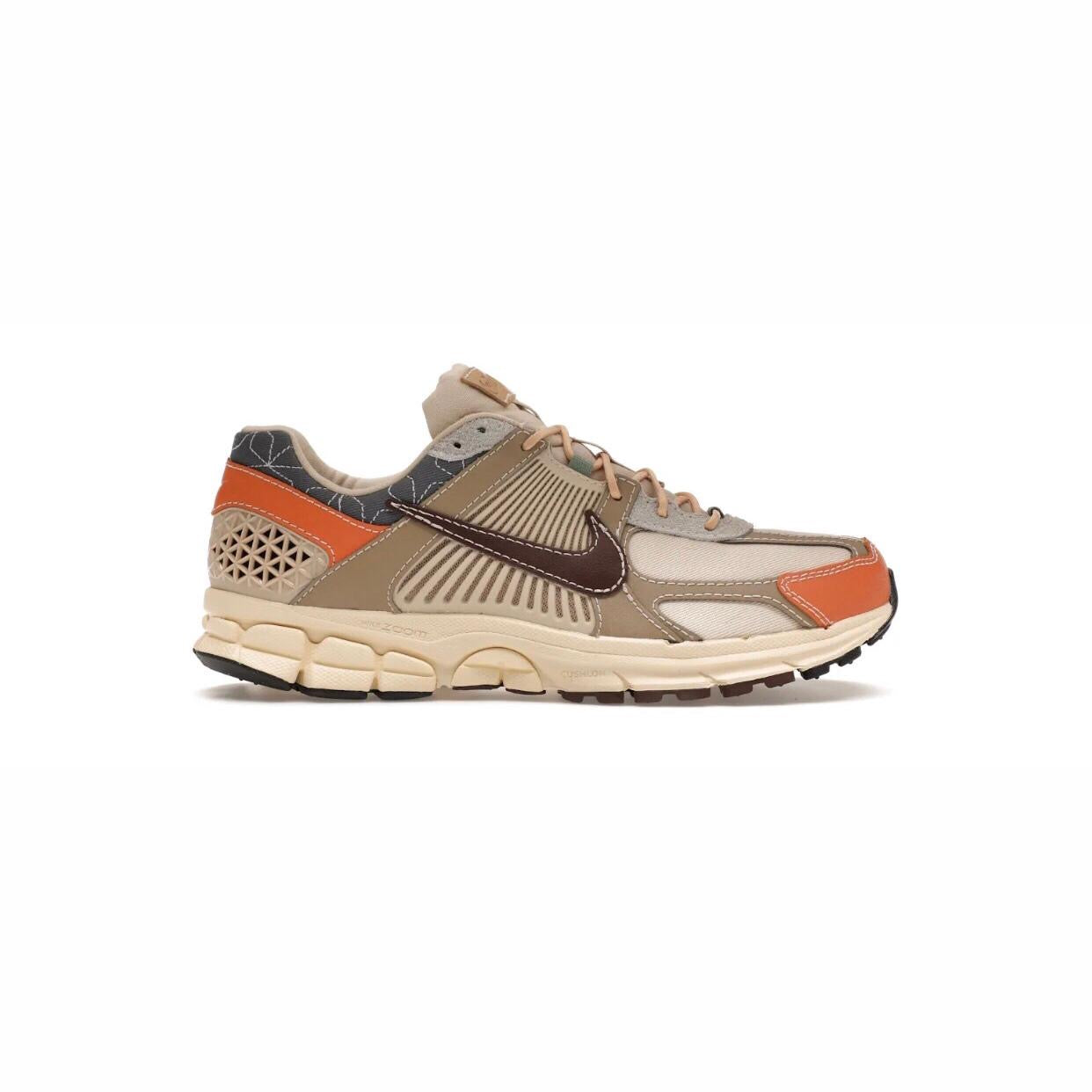 NIKE ZOOM VOMERO 5 SASHIKO