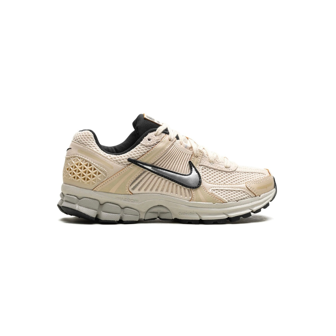 NIKE ZOOM VOMERO 5 PEARL WHITE